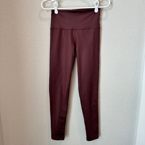Aerie Maroon Red High Rise Full Length Leggings - Size Medium - EUC - Picture 1 of 5